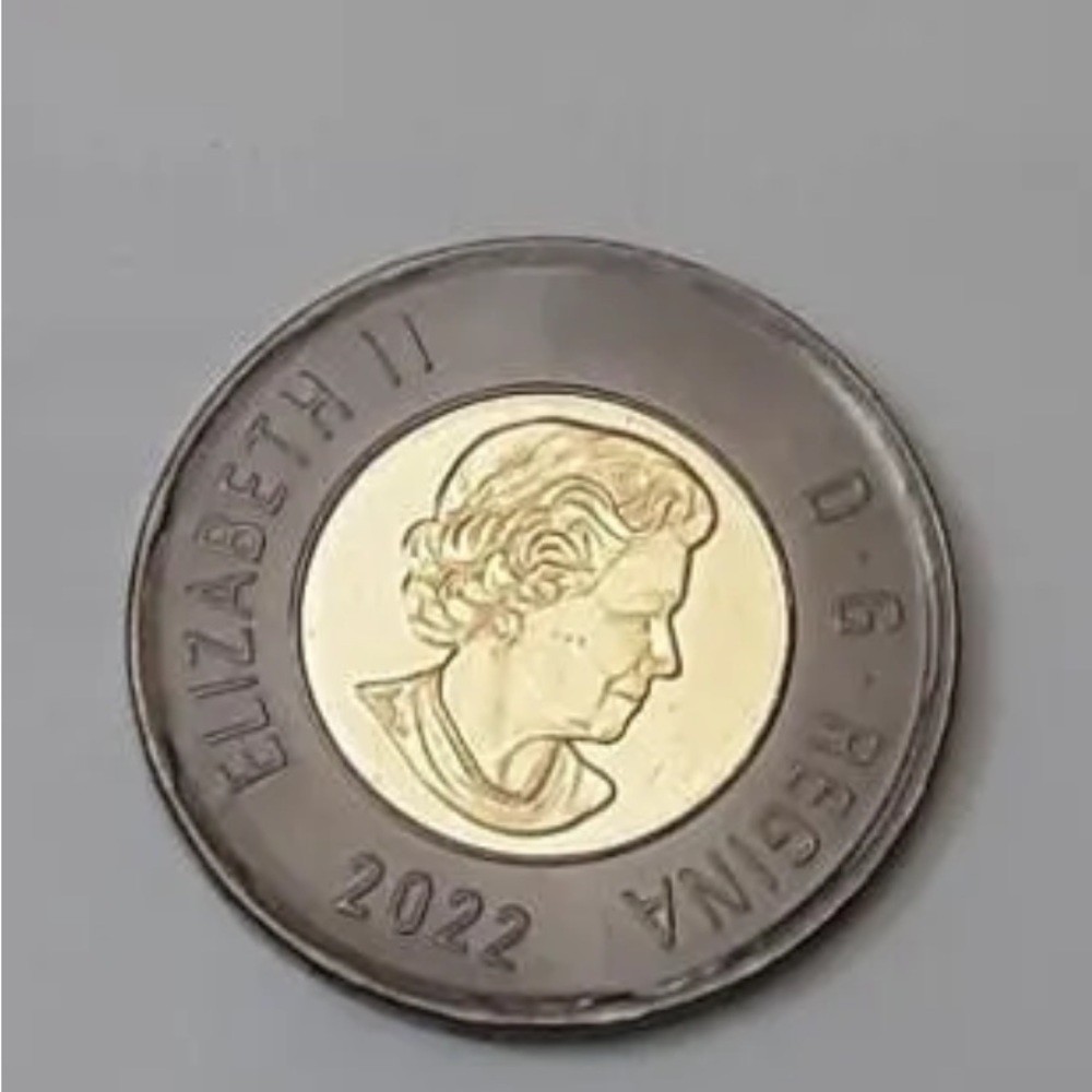 Black Toonie $2 commemorating Queen Elizabeth ll